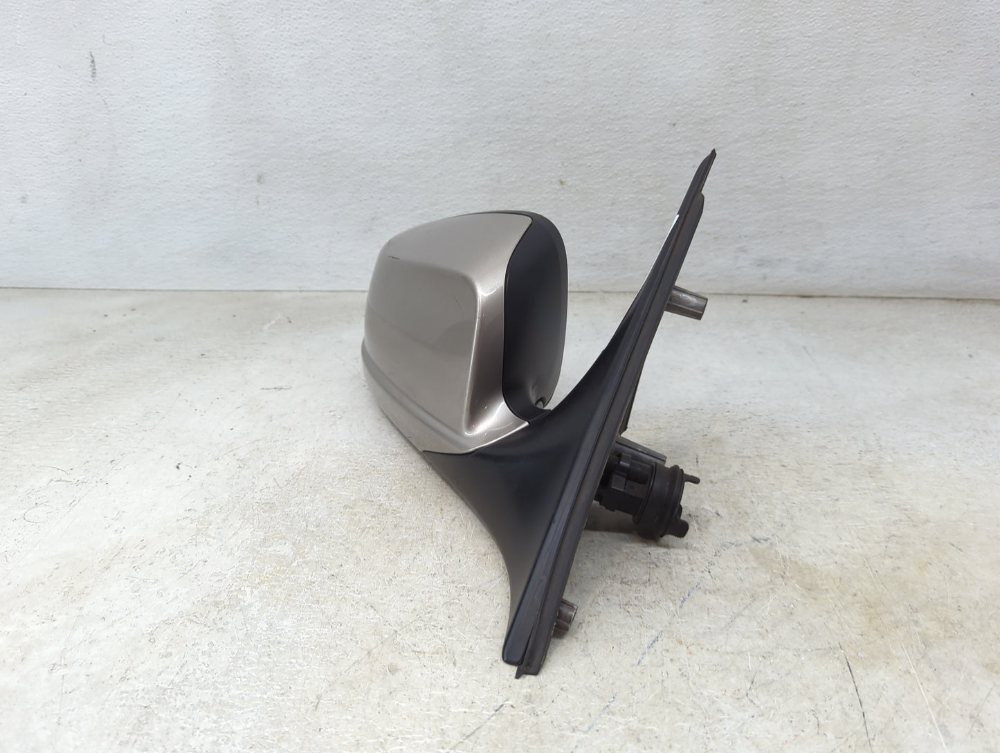 2011-2012 Bmw 528 Passenger Side View Mirror - Right Door Mirror OEM Used - Oemusedautoparts1.com