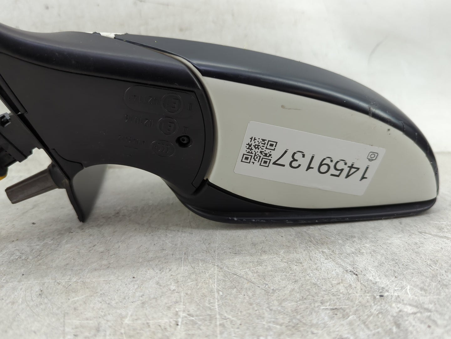 2011-2012 Bmw 528 Driver Side View Mirror - Left Door Mirror OEM Used - Oemusedautoparts1.com