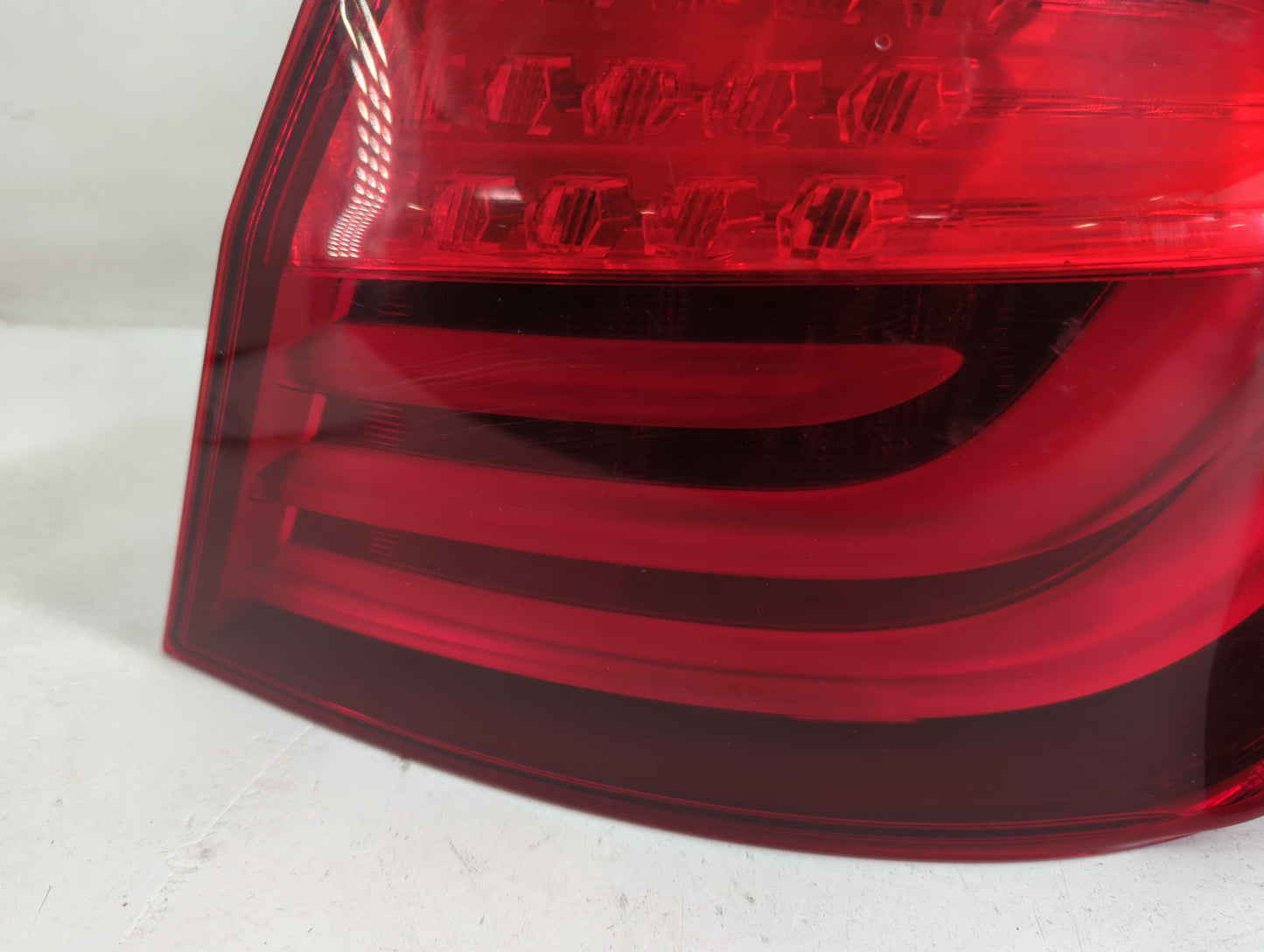 2011 Bmw 528i Tail Light Assembly Passenger Right OEM P/N:173462-02 Fits OEM Used Auto Parts - Oemusedautoparts1.com
