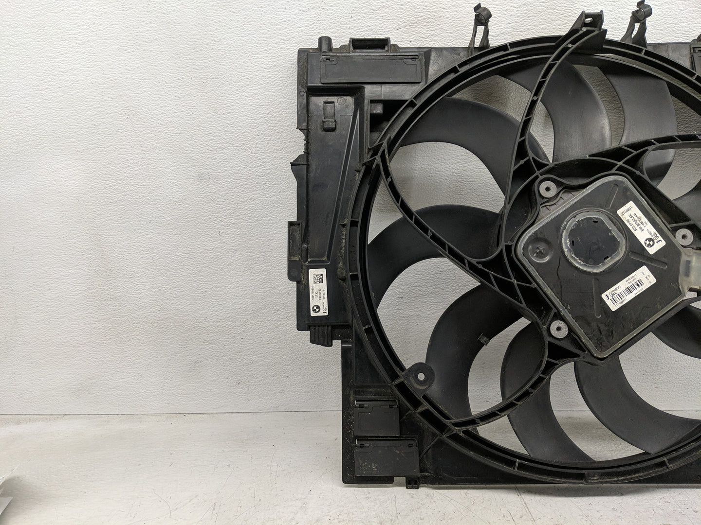 2012-2016 Bmw 528i Electric Radiator Cooling Fan Motor Assembly Fits Fits 2012 2013 2014 2015 2016 OEM Used Auto Parts - Oem