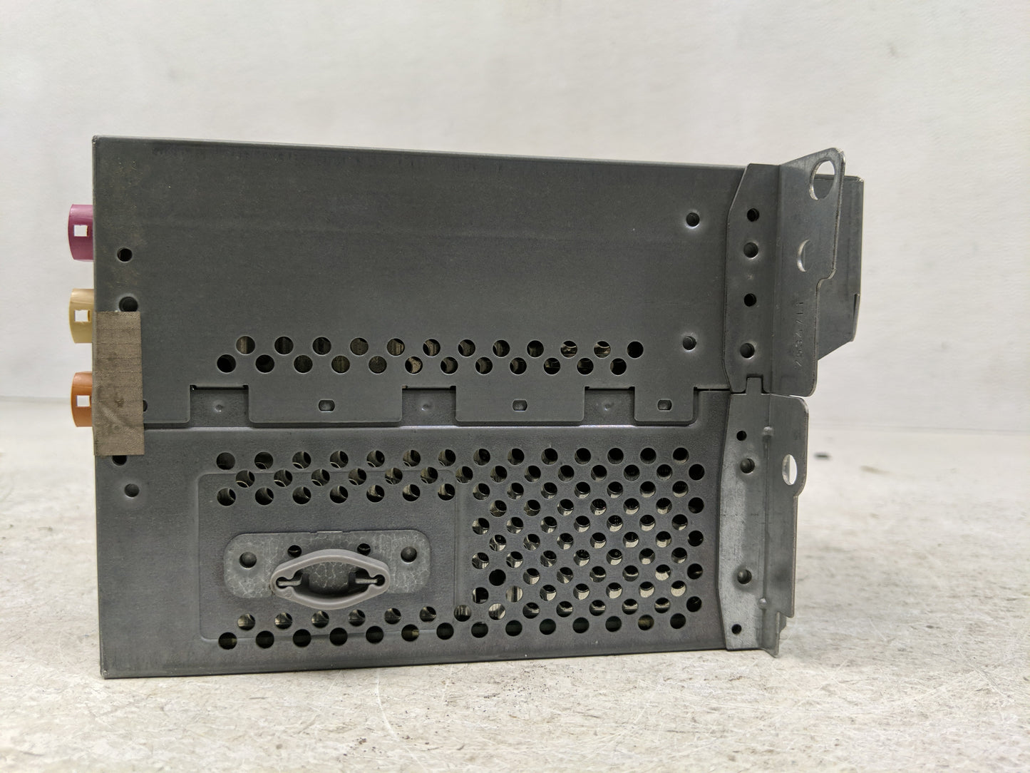 2011-2012 Bmw 528i Radio AM FM Cd Player Receiver Replacement Fits Fits 2010 2011 2012 OEM Used Auto Parts - Oemusedautopart