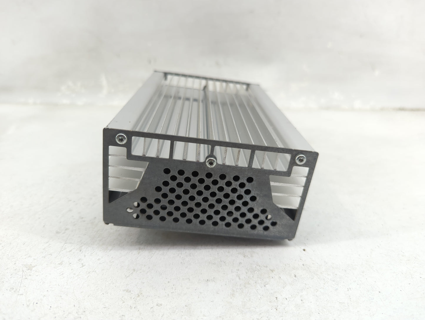 2011 Bmw 528i Radio AM FM Cd Player Receiver Replacement P/N:9239388 BE B093, 100991-14 Fits OEM Used Auto Parts - Oemusedau