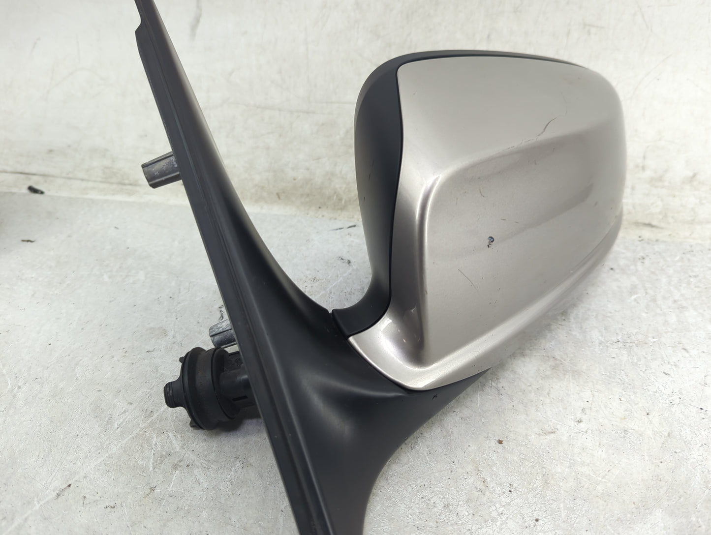 2011-2012 Bmw 528i Driver Side View Mirror - Left Door Mirror OEM Used - Oemusedautoparts1.com