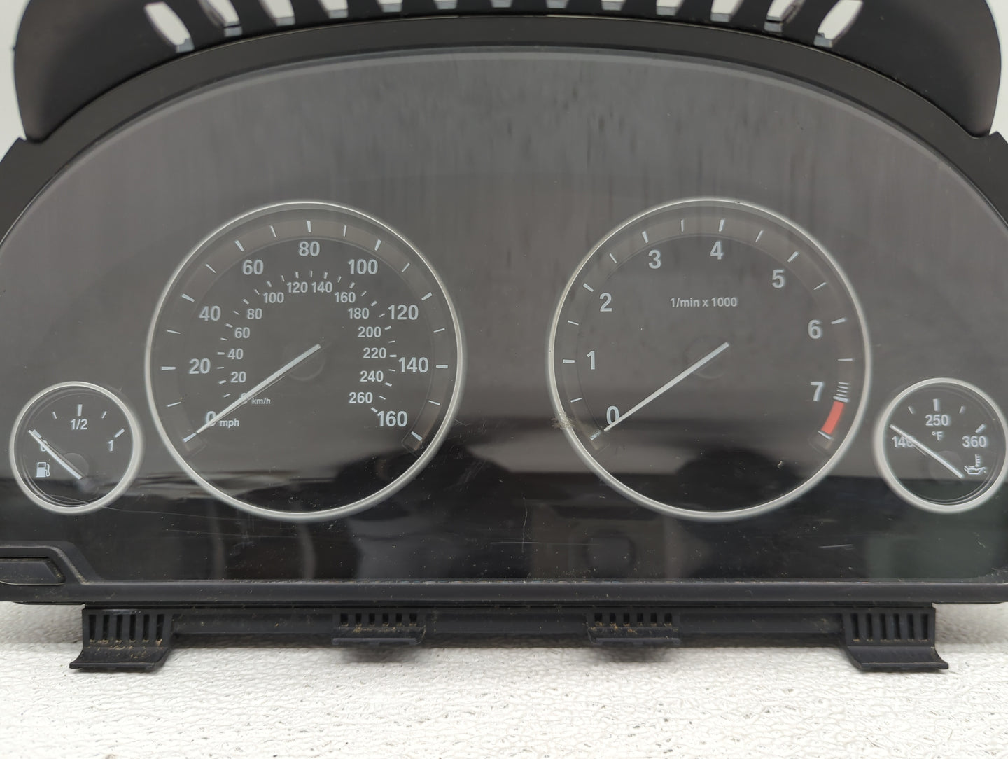 2011 Bmw 528i Instrument Cluster Speedometer Gauges P/N:9227606-01 2059559-05, 3000029658, 25811511 Fits OEM Used Auto Parts
