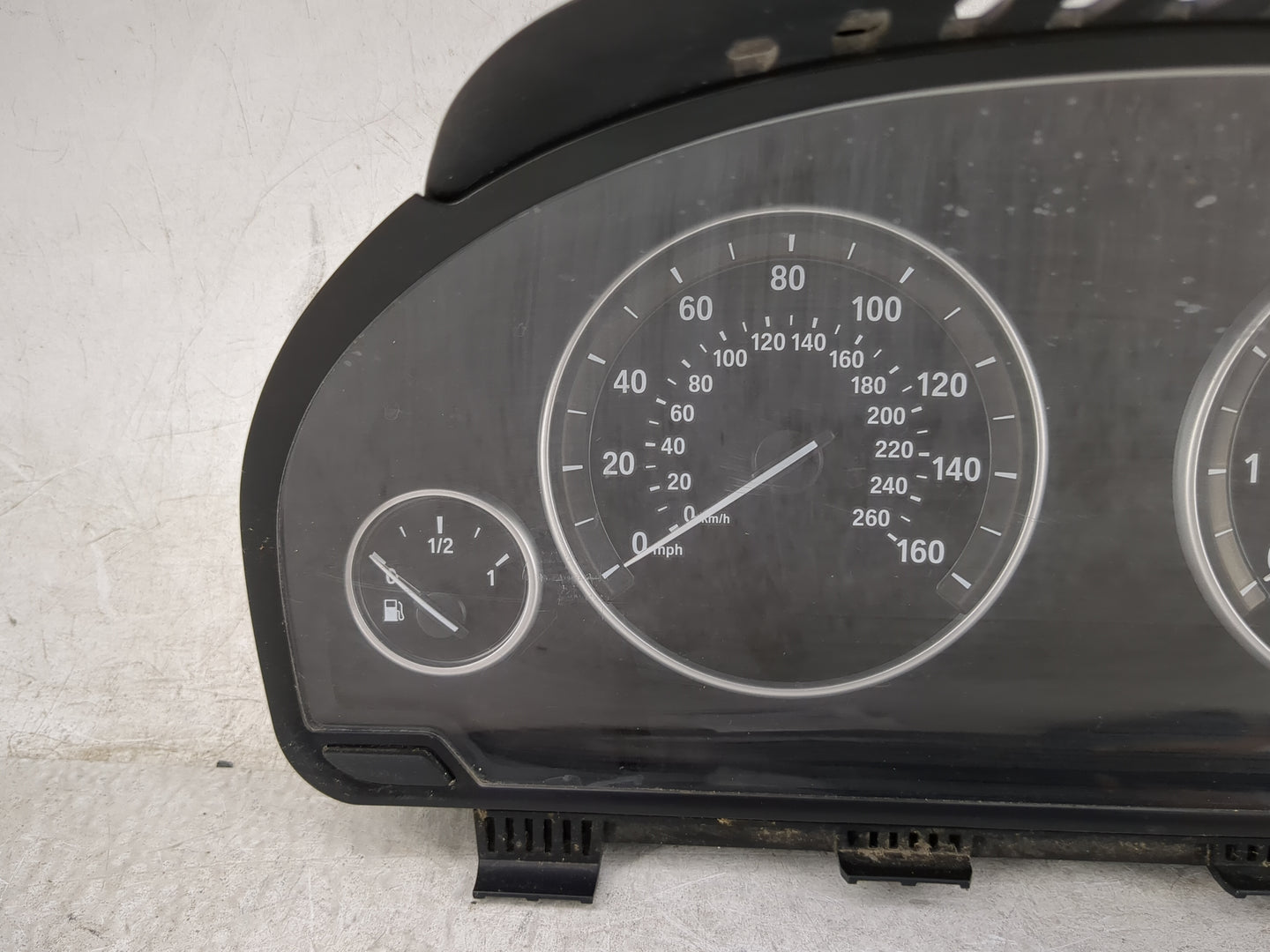 2011 Bmw 528i Instrument Cluster Speedometer Gauges P/N:9255587-01 2207050-04, 25811511 Miles:74K Fits Fits 2010 OEM Used Au