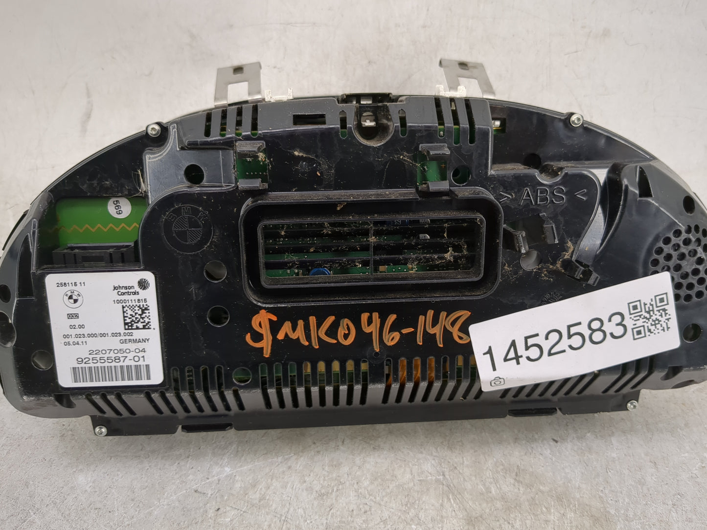 2011 Bmw 528i Instrument Cluster Speedometer Gauges P/N:9255587-01 2207050-04, 25811511 Miles:74K Fits Fits 2010 OEM Used Au