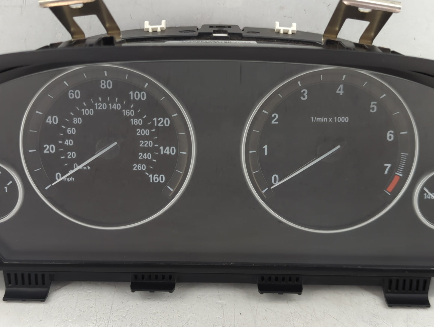 2011 Bmw 528i Instrument Cluster Speedometer Gauges P/N:9249343-01 1000084240, 2119945-06 Miles:81K Fits OEM Used Auto Parts