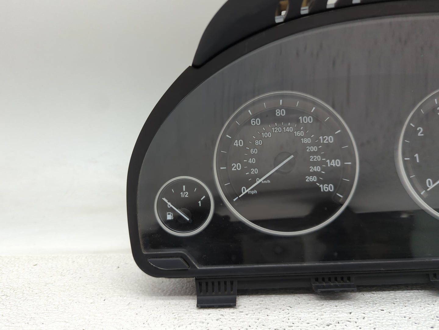 2011 Bmw 528i Instrument Cluster Speedometer Gauges P/N:9265177-01 2207050-05, 25811511, 2000128766 Fits Fits 2010 OEM Used 