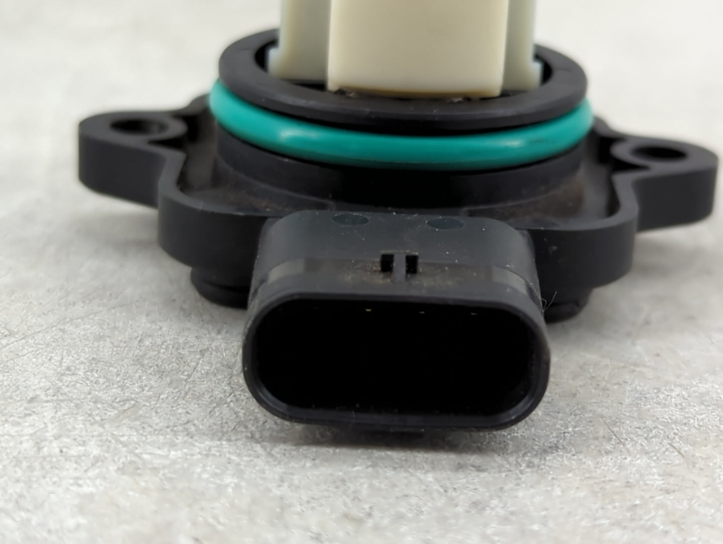 2011-2011 Bmw 528i Mass Air Flow Meter Maf - Oemusedautoparts1.com