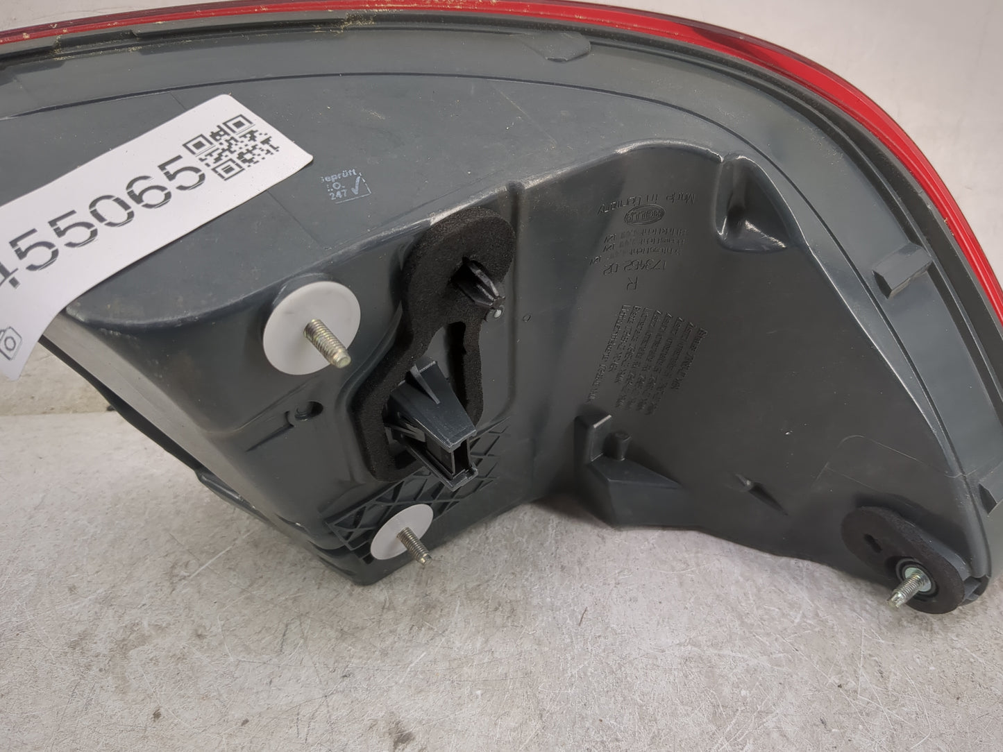 2011-2013 Bmw 528i Tail Light Assembly Passenger Right OEM P/N:173462-02 Fits Fits 2011 2012 2013 OEM Used Auto Parts - Oemu