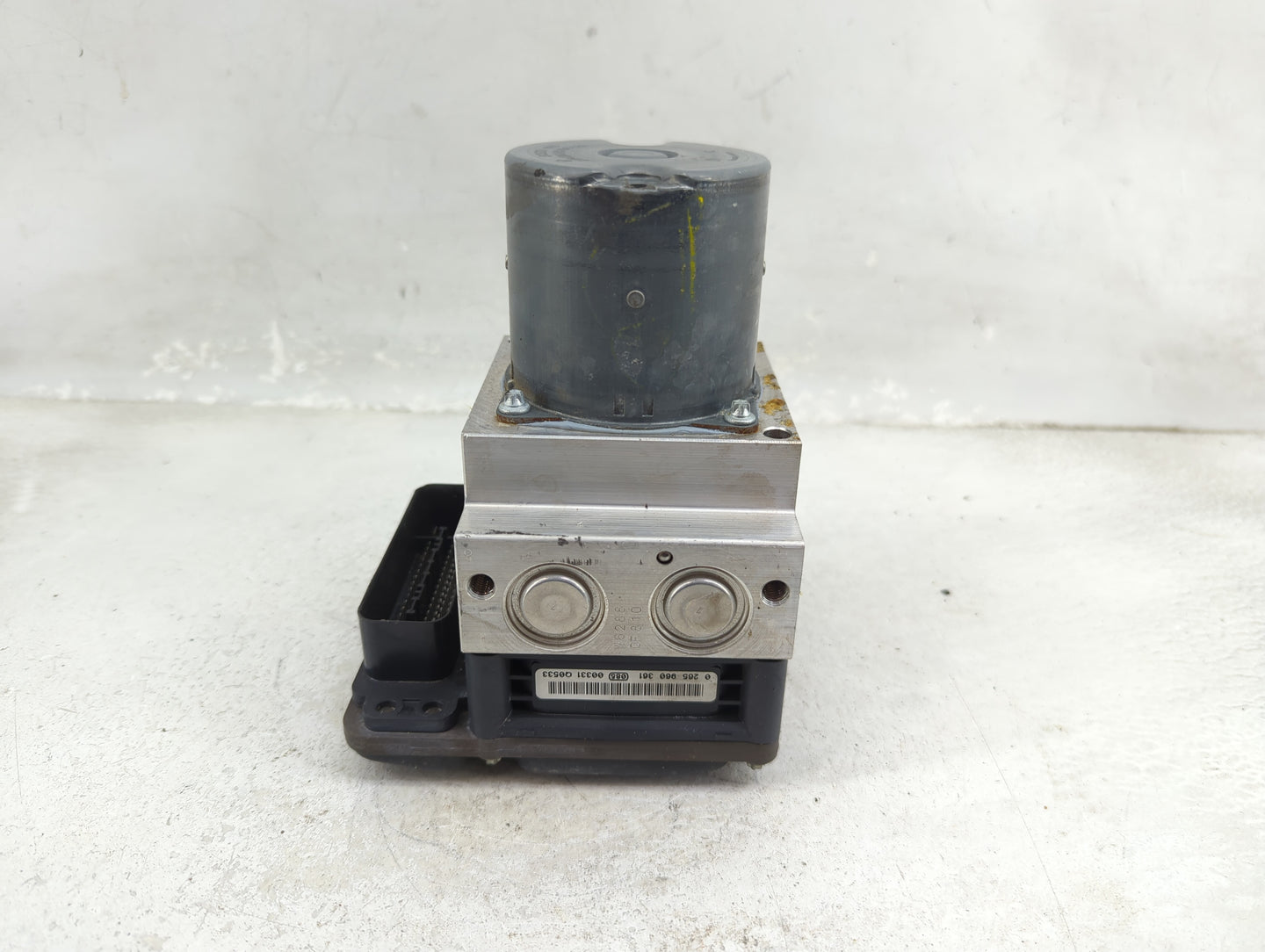 2011-2012 Bmw 528i ABS Pump Control Module Replacement P/N:6851376-01 Fits Fits 2011 2012 OEM Used Auto Parts - Oemusedautop