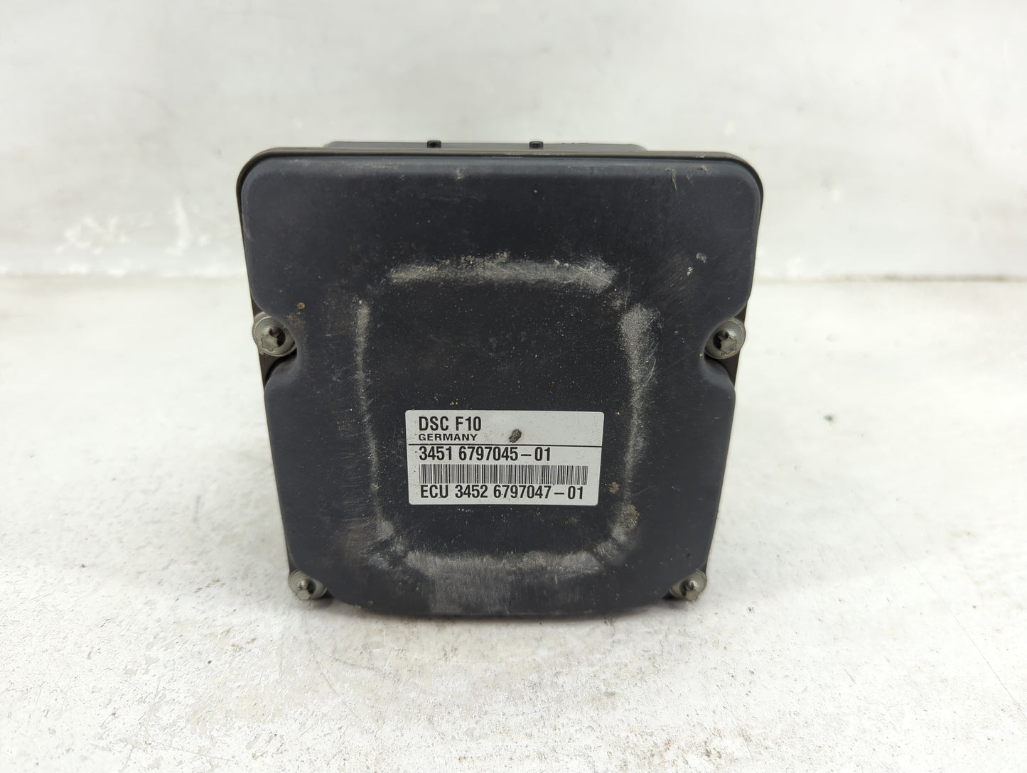 2011-2012 Bmw 528i ABS Pump Control Module Replacement P/N:6851376-01 Fits Fits 2011 2012 OEM Used Auto Parts - Oemusedautop