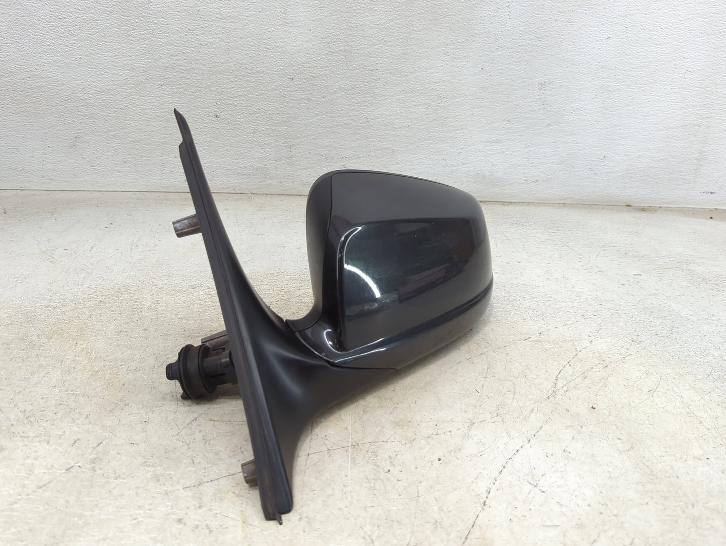 2011-2012 Bmw 528i Driver Side View Mirror - Left Door Mirror OEM Used - Oemusedautoparts1.com