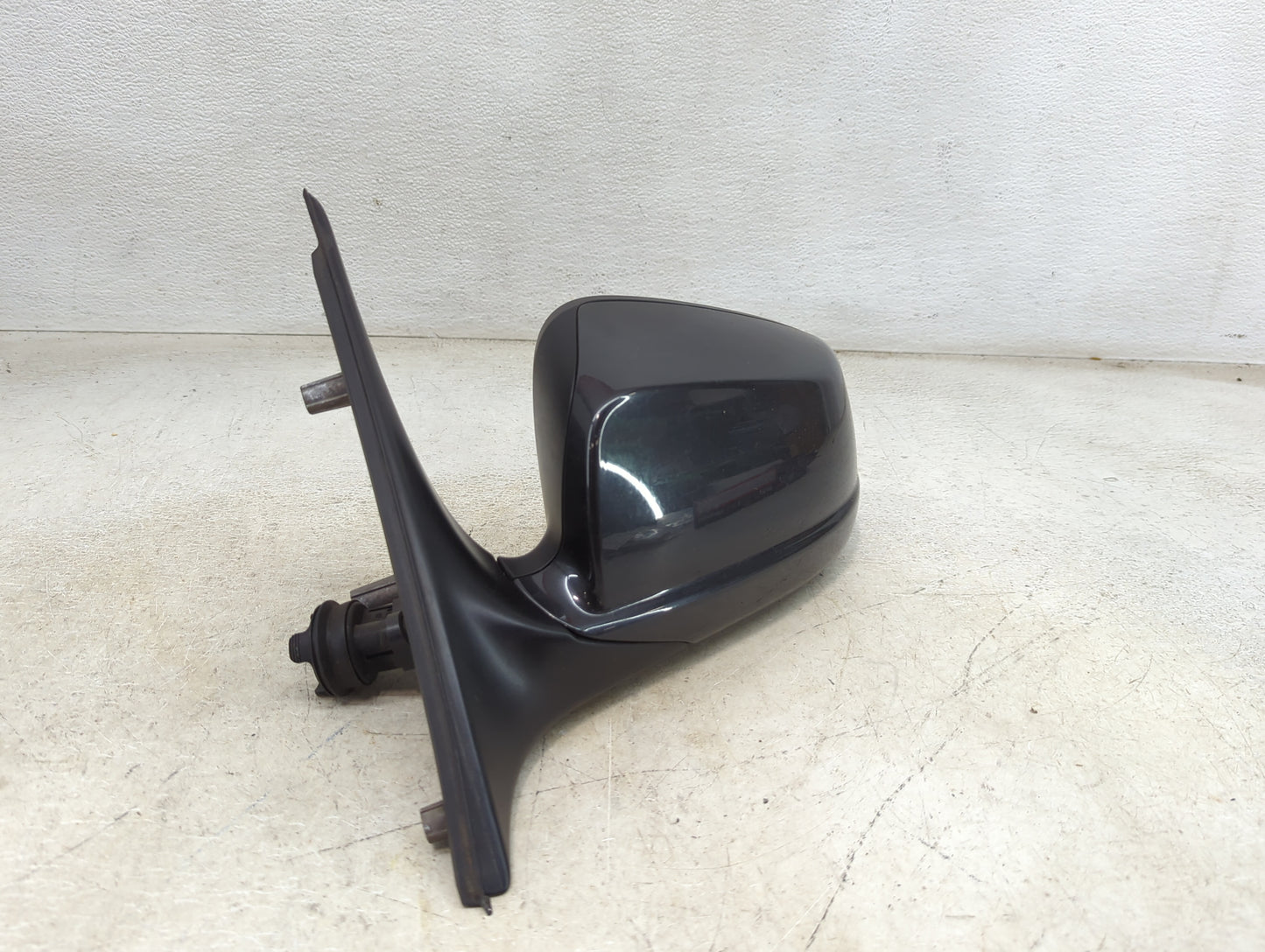 2011-2012 Bmw 528i Driver Side View Mirror - Left Door Mirror OEM Used - Oemusedautoparts1.com