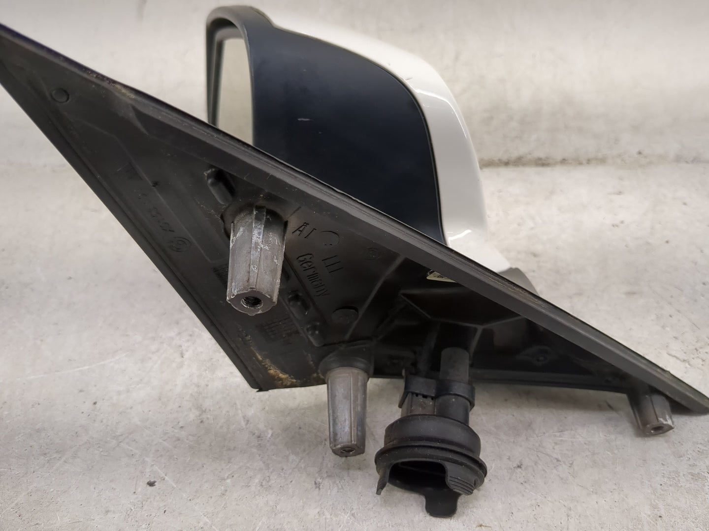 2011-2012 Bmw 528i Driver Side View Mirror - Left Door Mirror OEM Used - Oemusedautoparts1.com