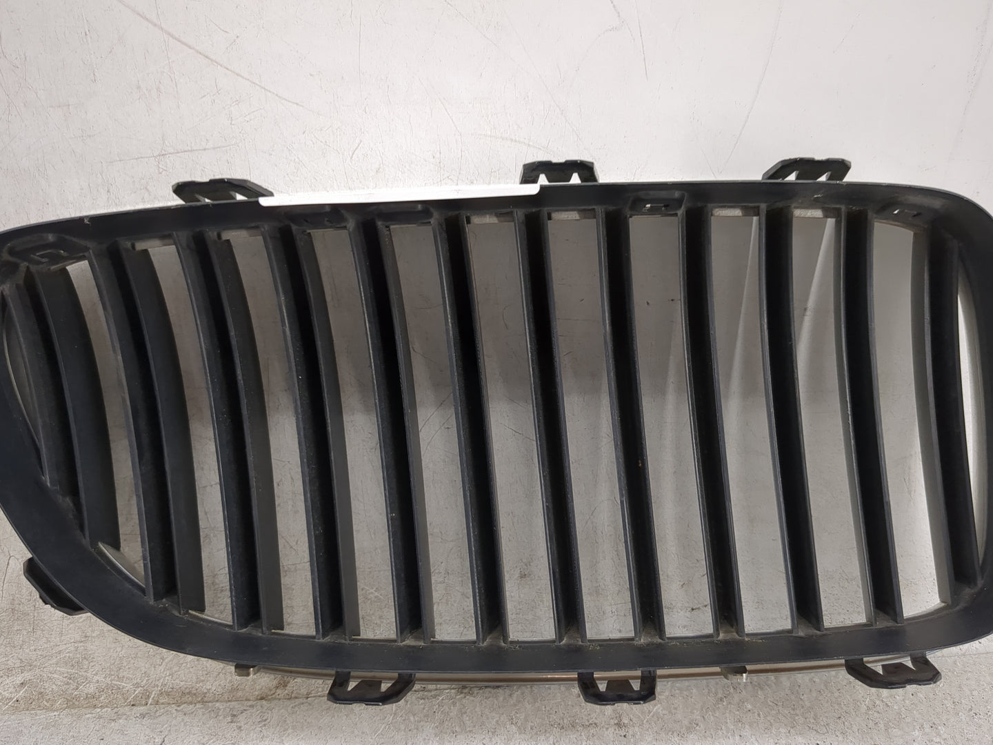 2011-2013 Bmw 528i Front Grille Bumper Not Included 1459896 - Oemusedautoparts1.com