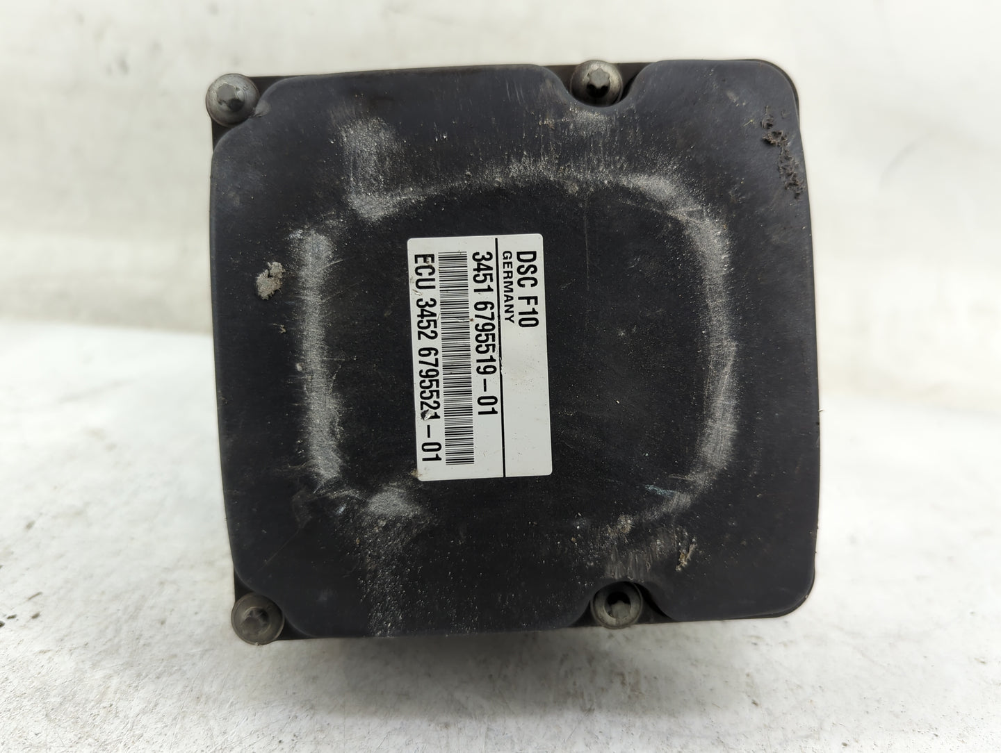 2011-2012 Bmw 528i ABS Pump Control Module Replacement P/N:34516856841-01 269587, 6856838, 0265943083 Fits Fits 2011 2012 OE