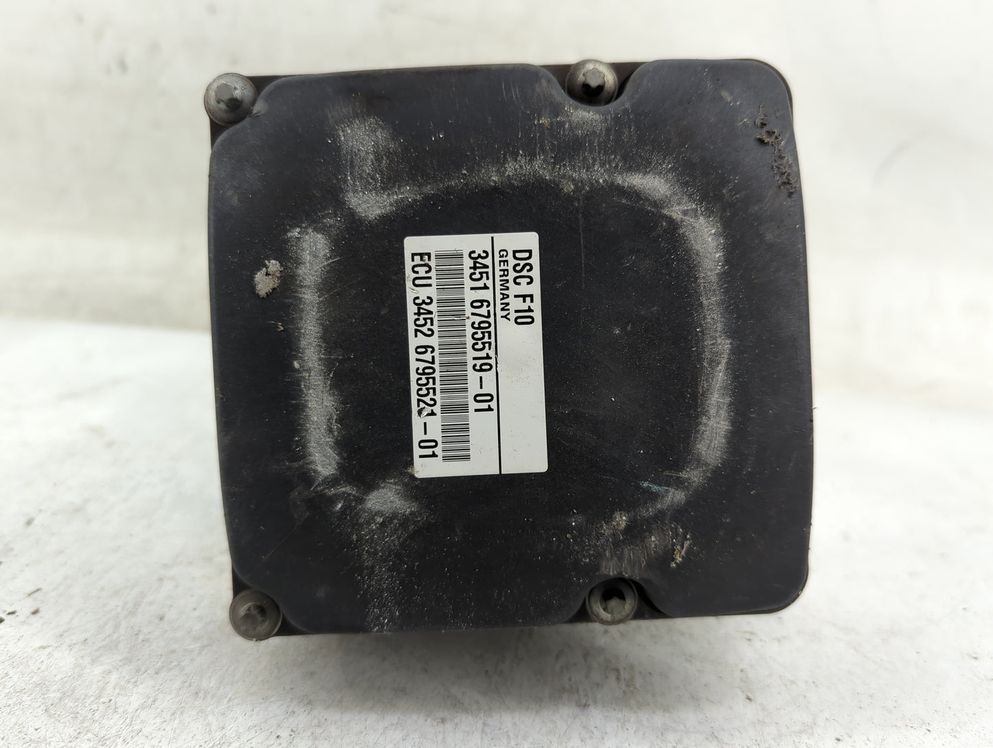 2011-2012 Bmw 528i ABS Pump Control Module Replacement P/N:34516856841-01 269587, 6856838, 0265943083 Fits Fits 2011 2012 OE