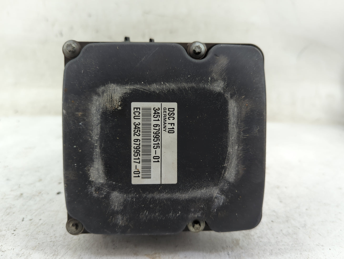 2011-2012 Bmw 528i ABS Pump Control Module Replacement P/N:34516856841-01 269587, 6856838, 0265943083 Fits Fits 2011 2012 OE