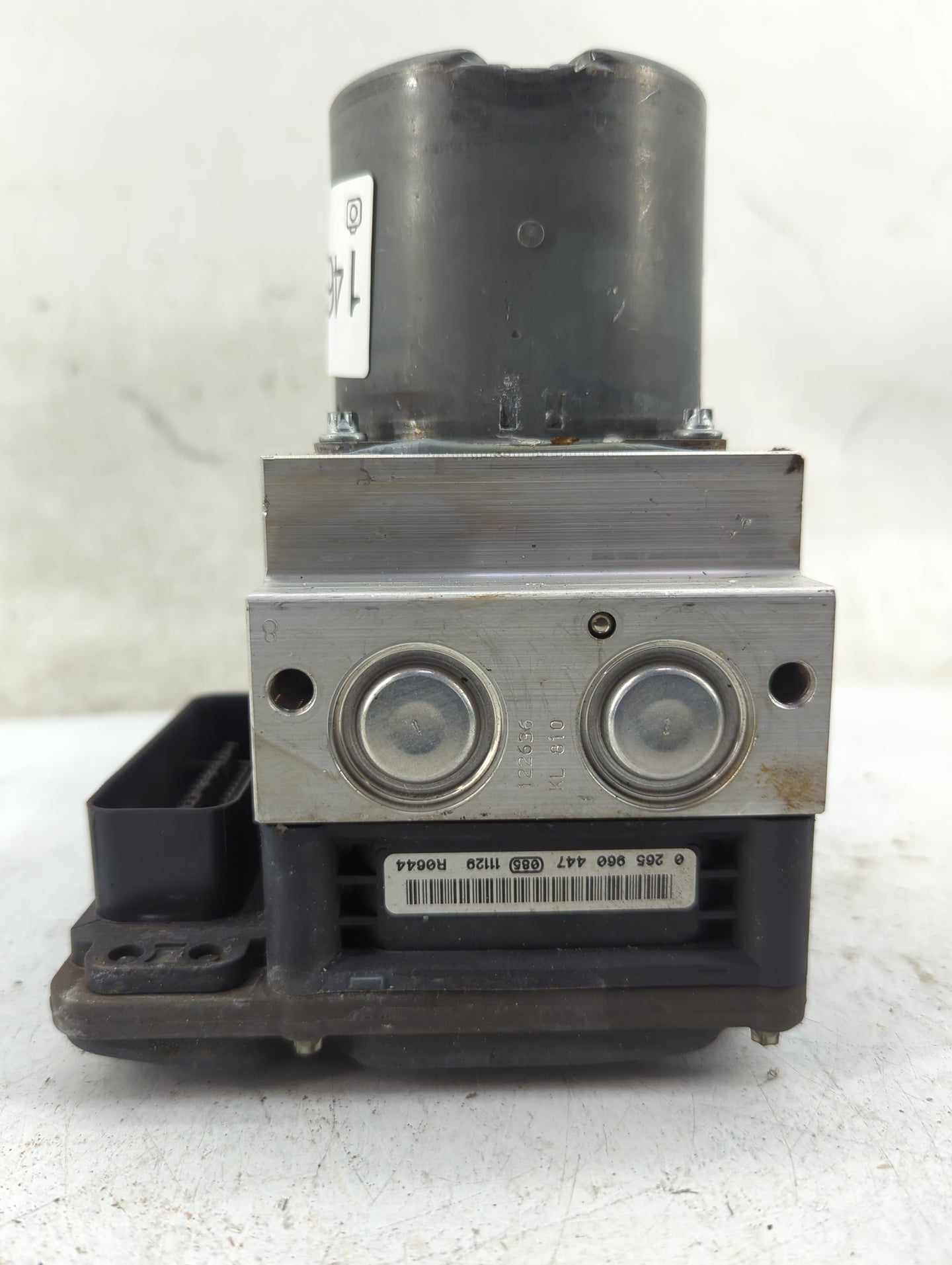 2011-2012 Bmw 528i ABS Pump Control Module Replacement P/N:34516856841-01 269587, 6856838, 0265943083 Fits Fits 2011 2012 OE