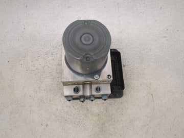 2011-2012 Bmw 528i ABS Pump Control Module Replacement P/N:34516856841-01 269587, 6856838, 0265943083 Fits Fits 2011 2012 OEM Used Auto Parts