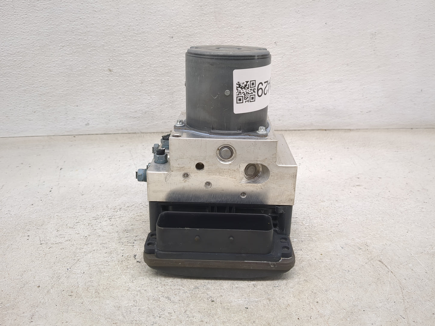 2011-2012 Bmw 528i ABS Pump Control Module Replacement P/N:34516856841-01 269587, 6856838, 0265943083 Fits Fits 2011 2012 OE