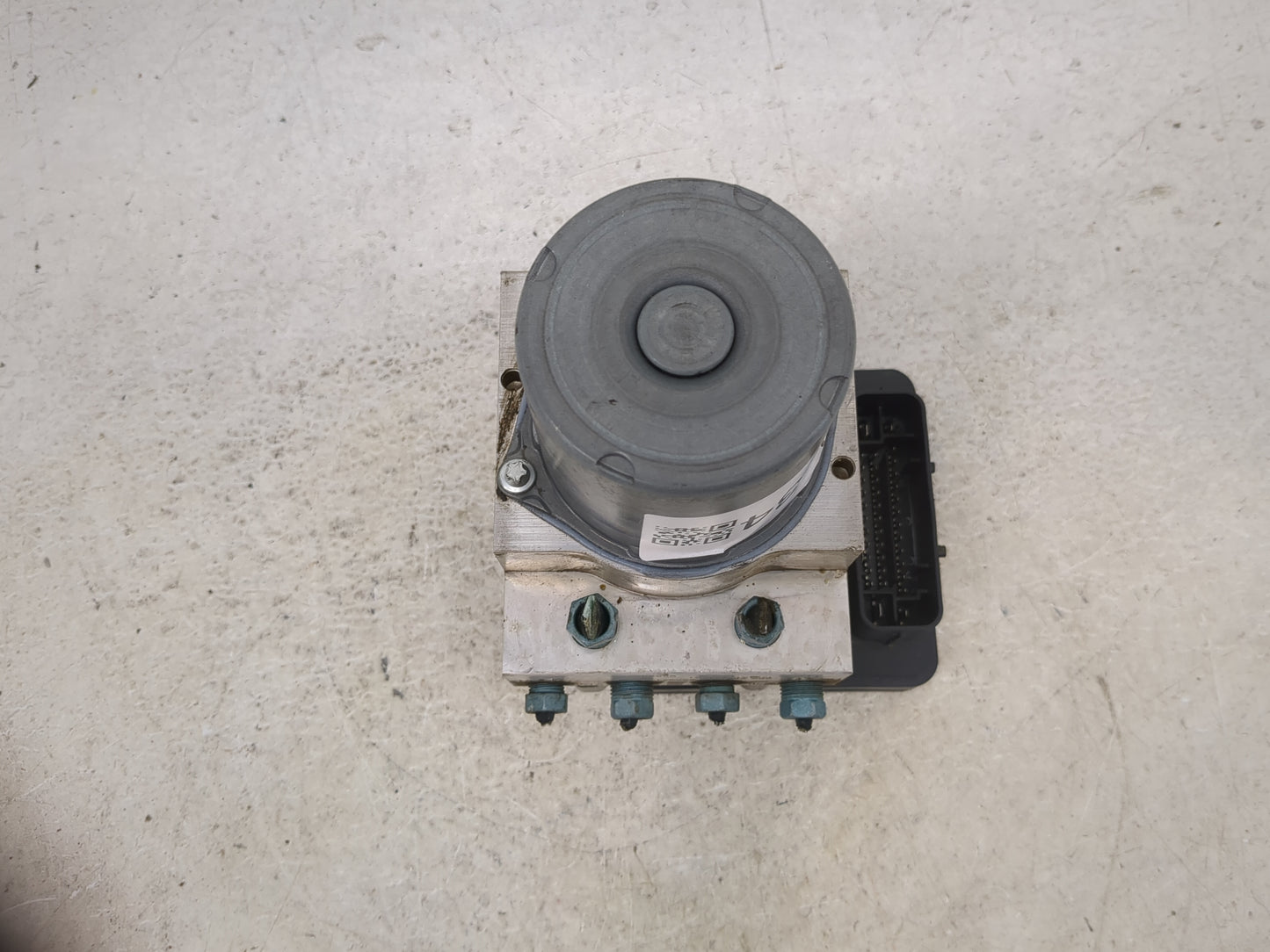 2011-2012 Bmw 528i ABS Pump Control Module Replacement P/N:34516856841-01 269587, 6856838, 0265943083 Fits Fits 2011 2012 OE
