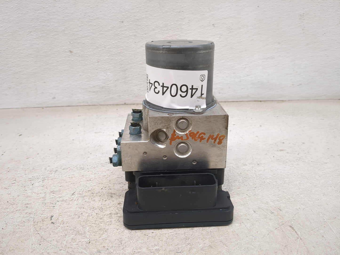 2011-2012 Bmw 528i ABS Pump Control Module Replacement P/N:34516856841-01 269587, 6856838, 0265943083 Fits Fits 2011 2012 OE