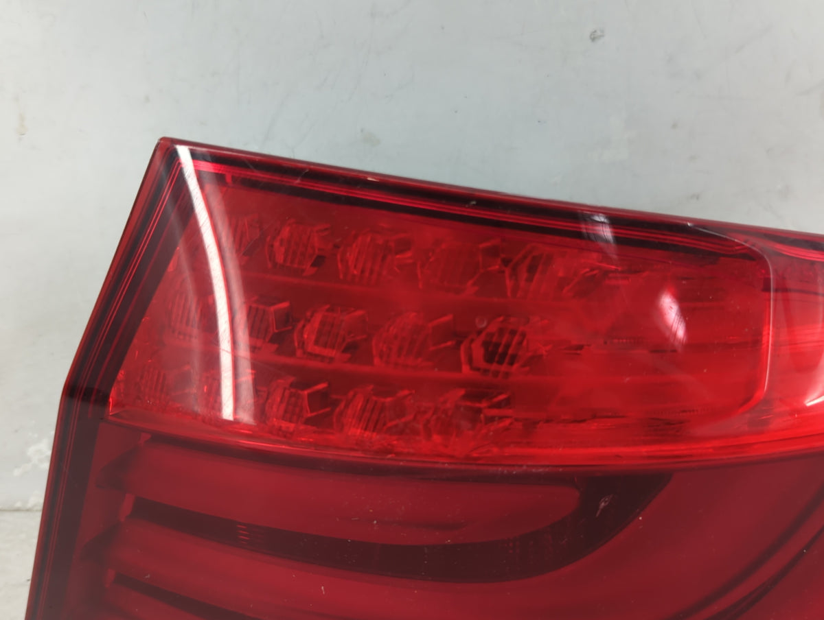 2011 Bmw 528i Tail Light Assembly Passenger Right OEM P/N:173462-02 Fits OEM Used Auto Parts - Oemusedautoparts1.com