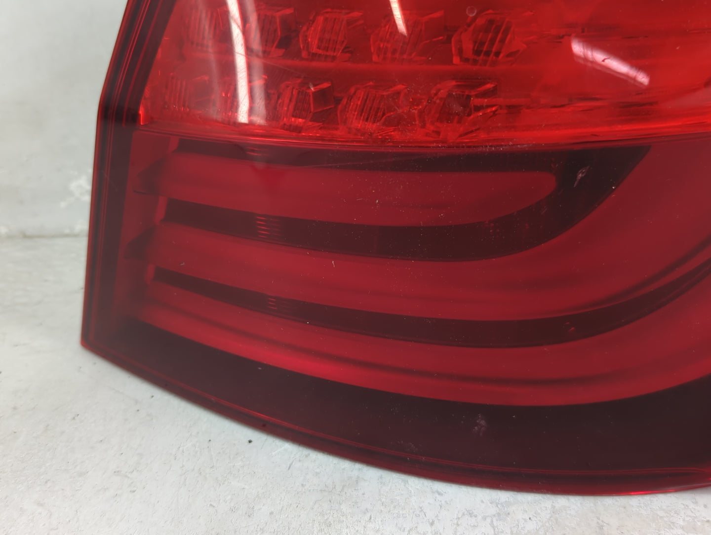 2011 Bmw 528i Tail Light Assembly Passenger Right OEM P/N:173462-02 Fits OEM Used Auto Parts - Oemusedautoparts1.com
