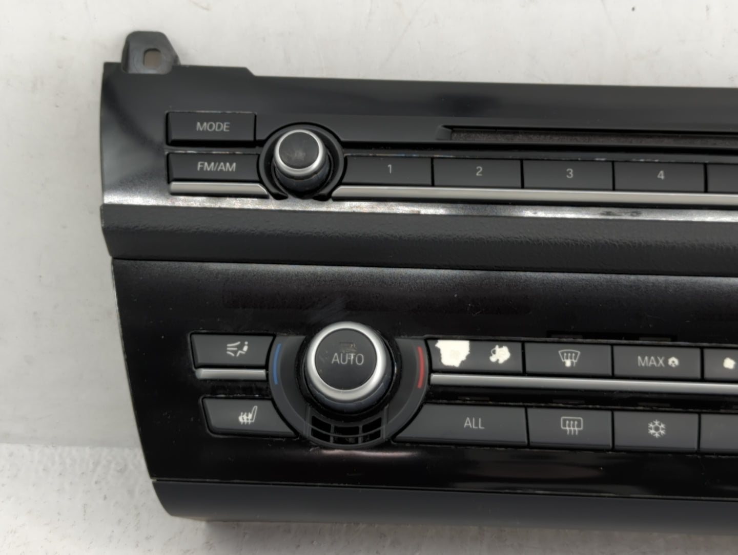 2011-2012 Bmw 528i Radio AM FM Cd Player Receiver Replacement P/N:9263749 9241241, C873768, 65577501 Fits Fits 2011 2012 OEM