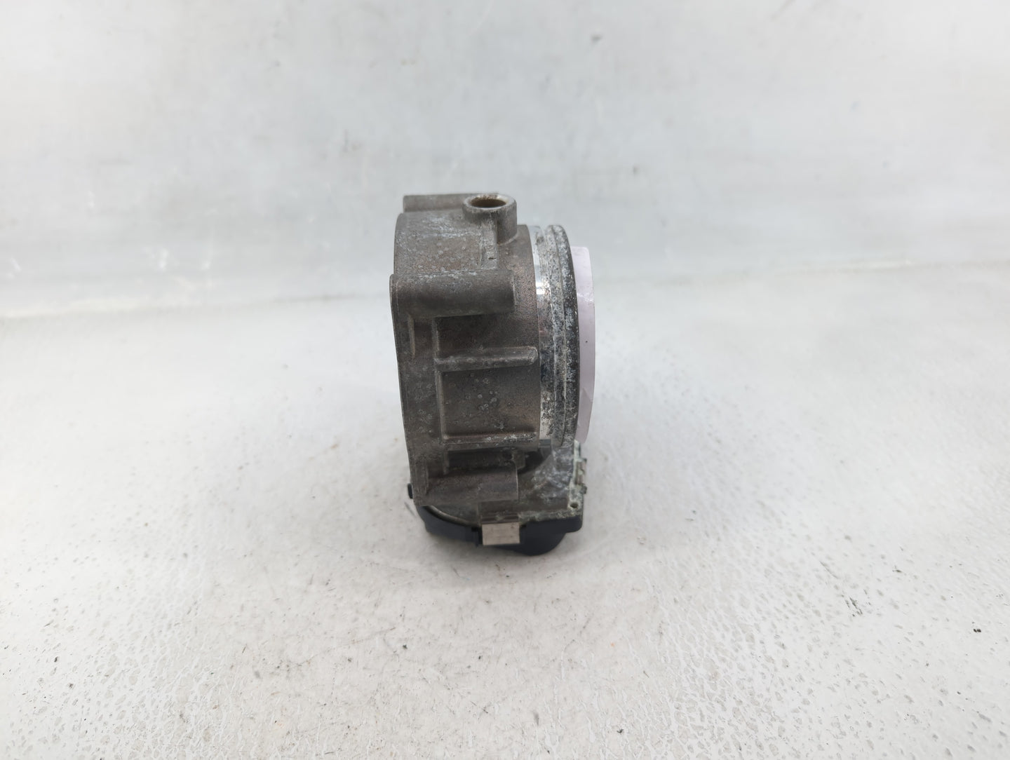 2008-2011 Bmw 528i Throttle Body P/N:1354 7556118-04 A2C53356722 Fits Fits 2007 2008 2009 2010 2011 2012 2013 OEM Used Auto 