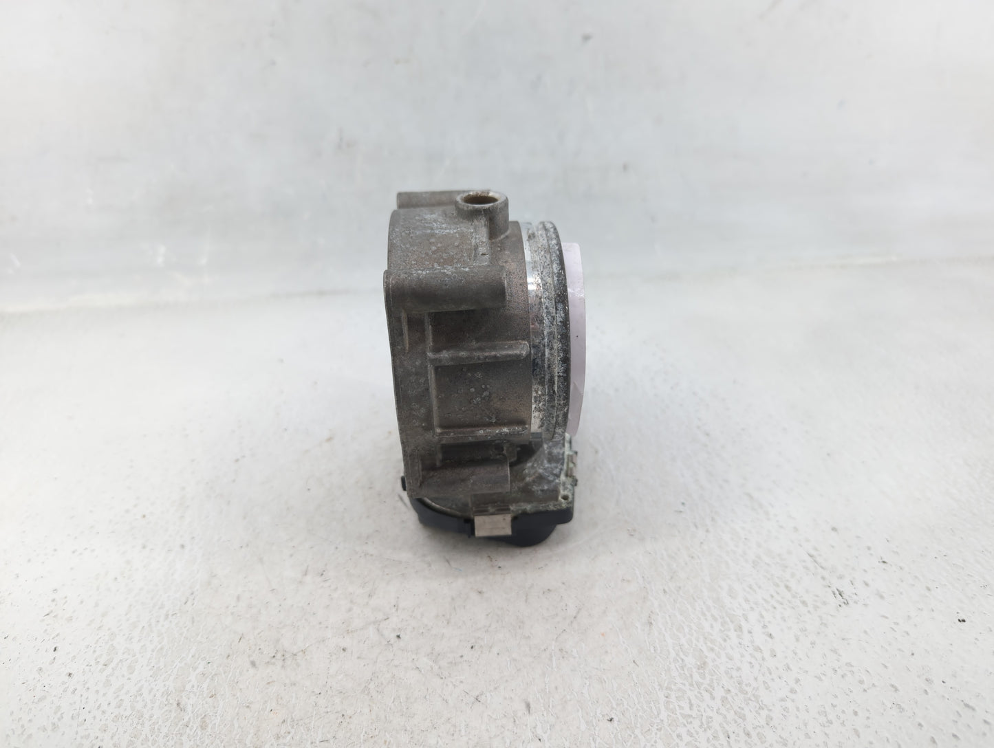 2008-2011 Bmw 528i Throttle Body P/N:1354 7556118-04 A2C53356722 Fits Fits 2007 2008 2009 2010 2011 2012 2013 OEM Used Auto 