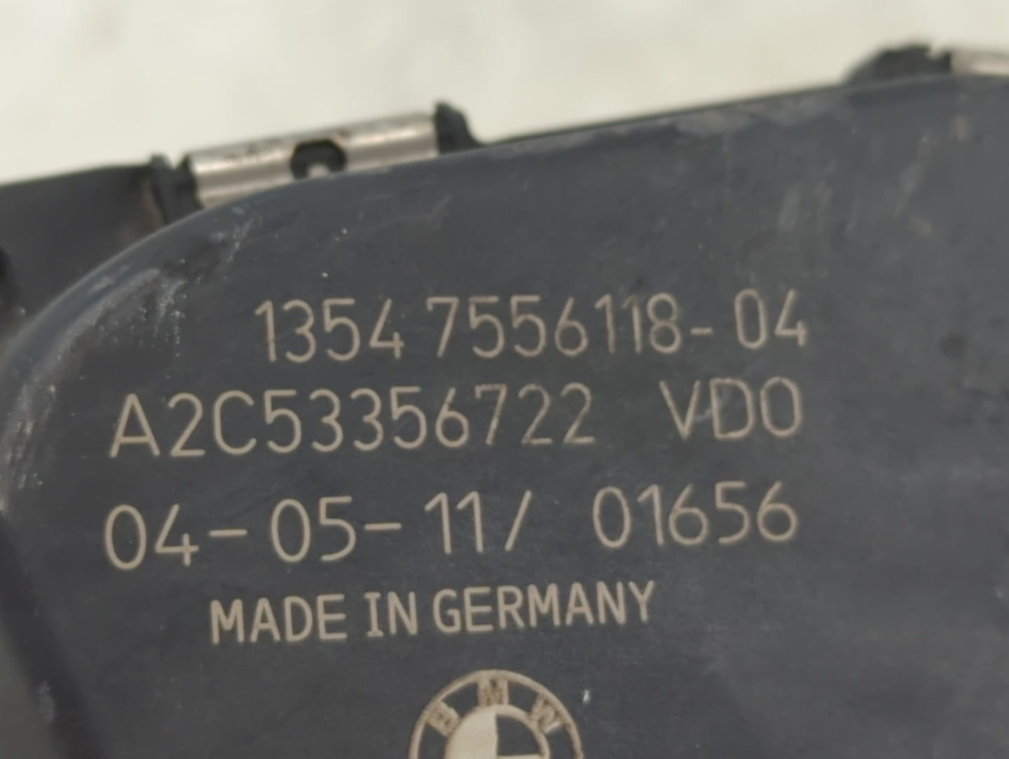 2008-2011 Bmw 528i Throttle Body P/N:1354 7556118-04 A2C53356722 Fits Fits 2007 2008 2009 2010 2011 2012 2013 OEM Used Auto 