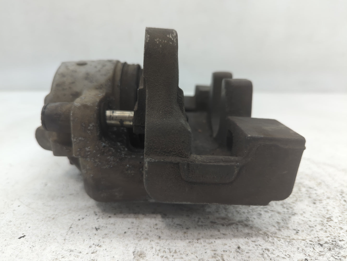 2011-2016 Bmw 528i Front Driver Left Brake Caliper - Oemusedautoparts1.com