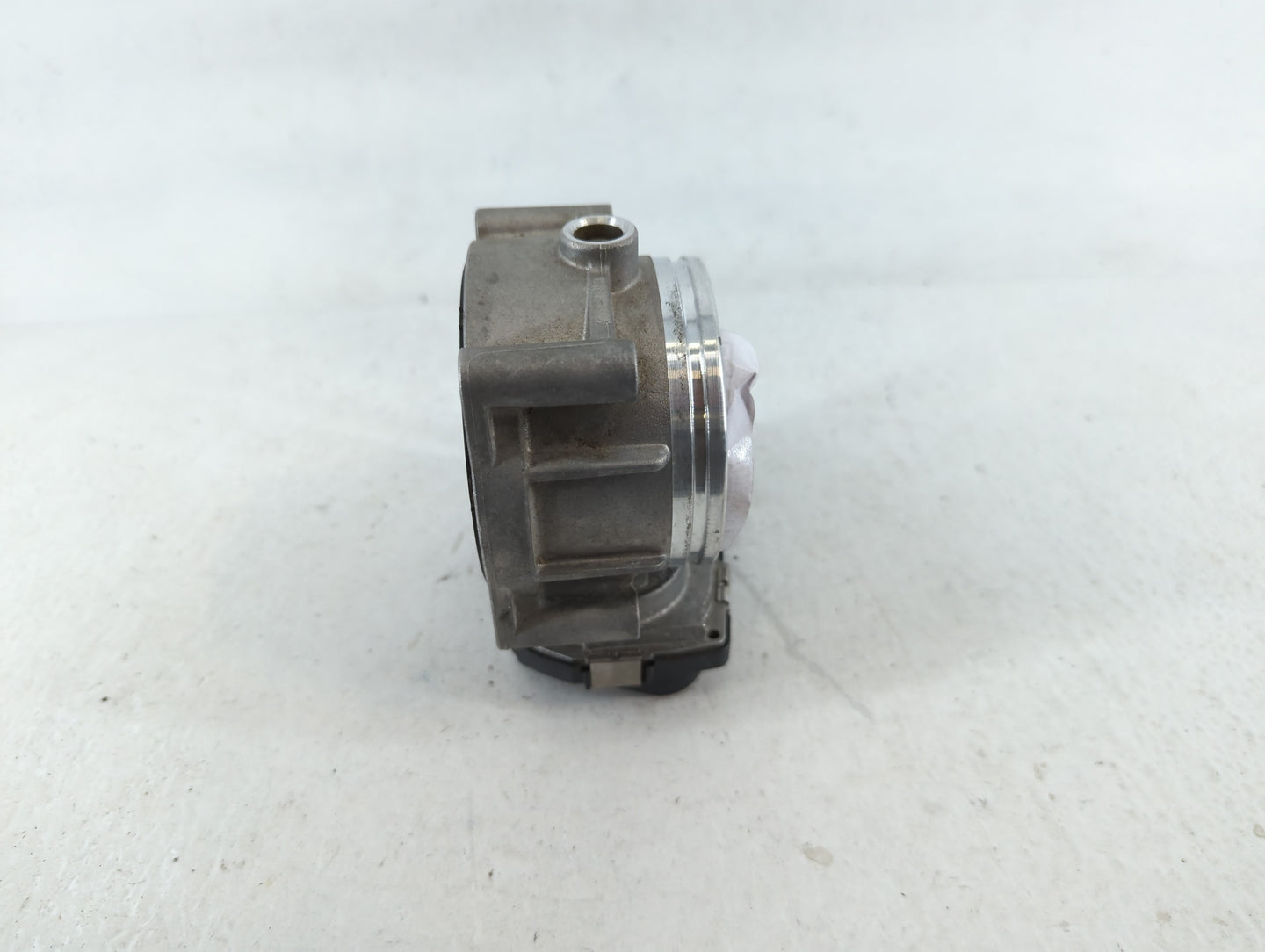 2008-2011 Bmw 528i Throttle Body P/N:A2C53356722 1354 7556118-04 Fits Fits 2007 2008 2009 2010 2011 2012 2013 OEM Used Auto 