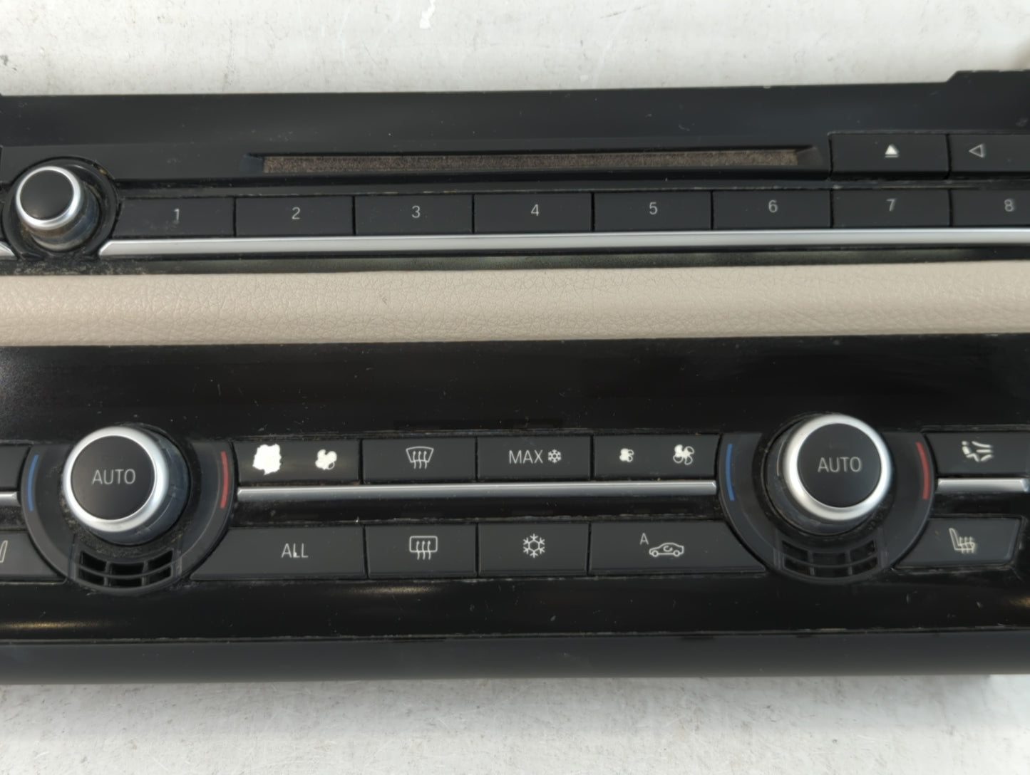 2011-2012 Bmw 528i Radio AM FM Cd Player Receiver Replacement P/N:90025-266/0015 9249700-01 Fits Fits 2010 2011 2012 OEM Use