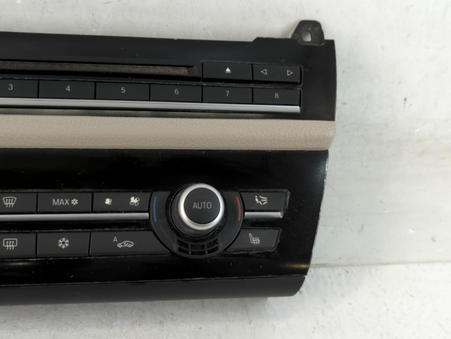 2011-2012 Bmw 528i Radio AM FM Cd Player Receiver Replacement P/N:90025-266/0015 9249700-01 Fits Fits 2010 2011 2012 OEM Use
