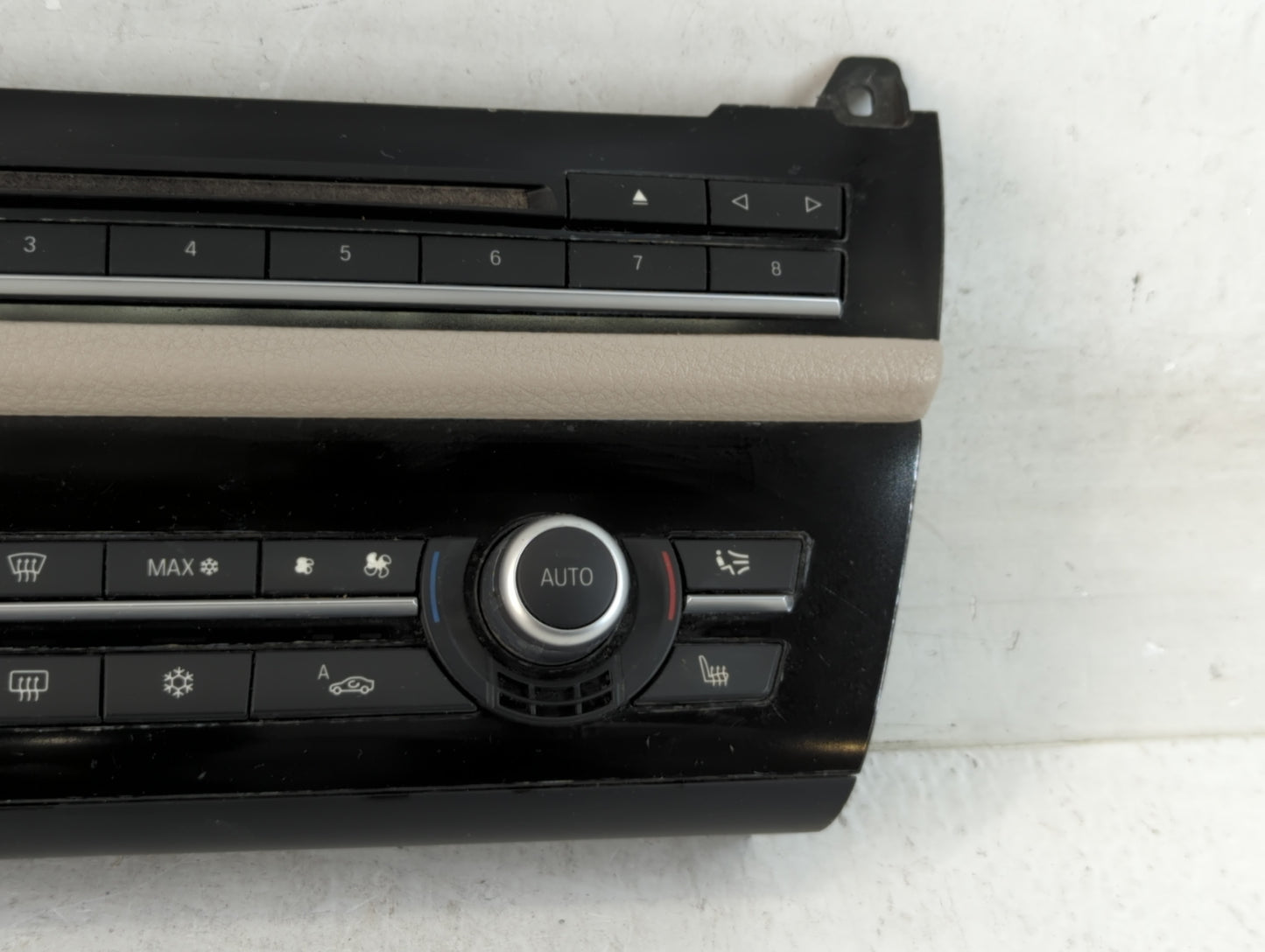 2011-2012 Bmw 528i Radio AM FM Cd Player Receiver Replacement P/N:90025-266/0015 9249700-01 Fits Fits 2010 2011 2012 OEM Use