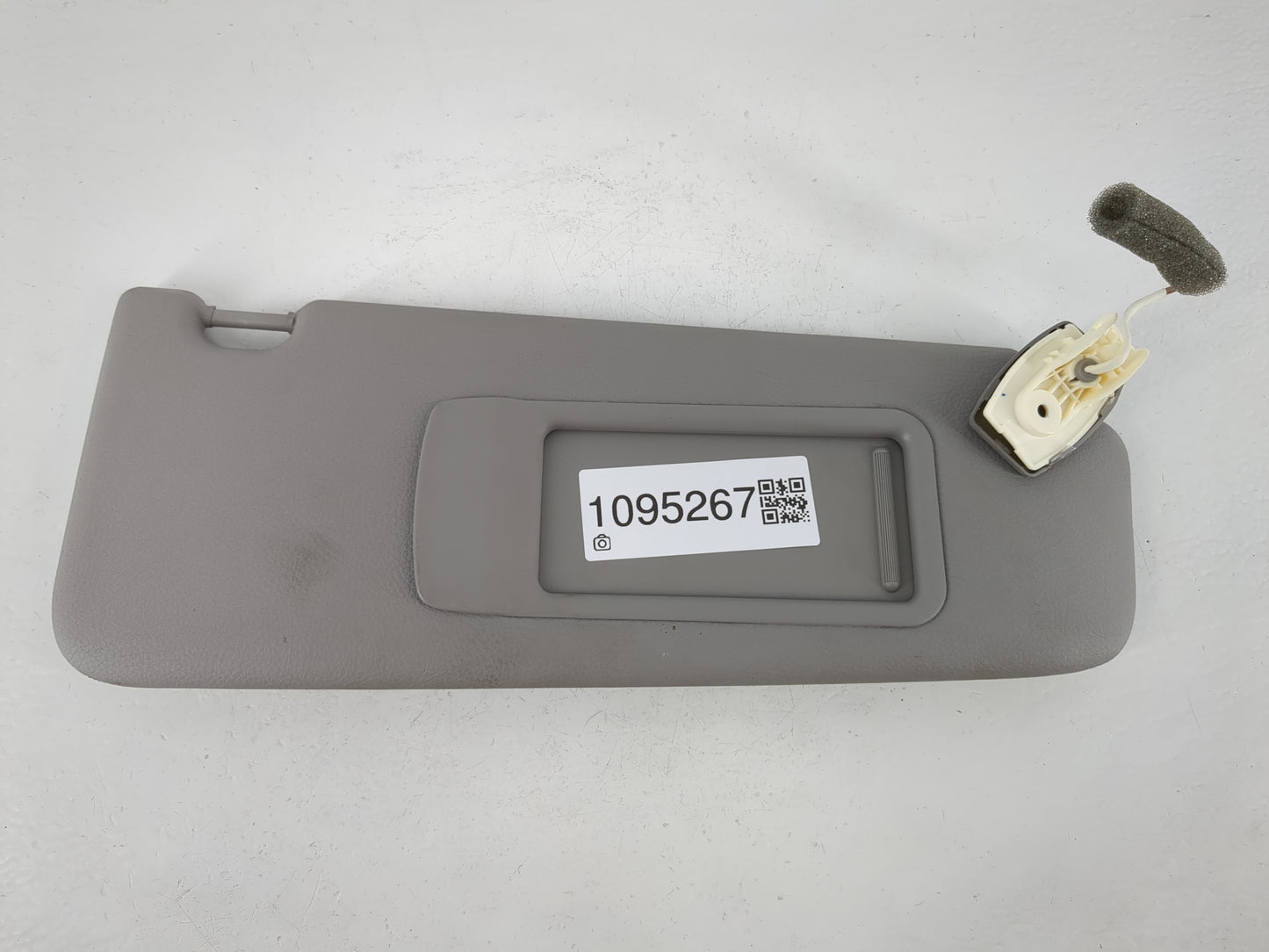 2010-2016 Bmw 535i Sun Visor Shade Replacement Passenger Right Mirror Fits Fits 2010 2011 2012 2013 2014 2015 2016 OEM Used 
