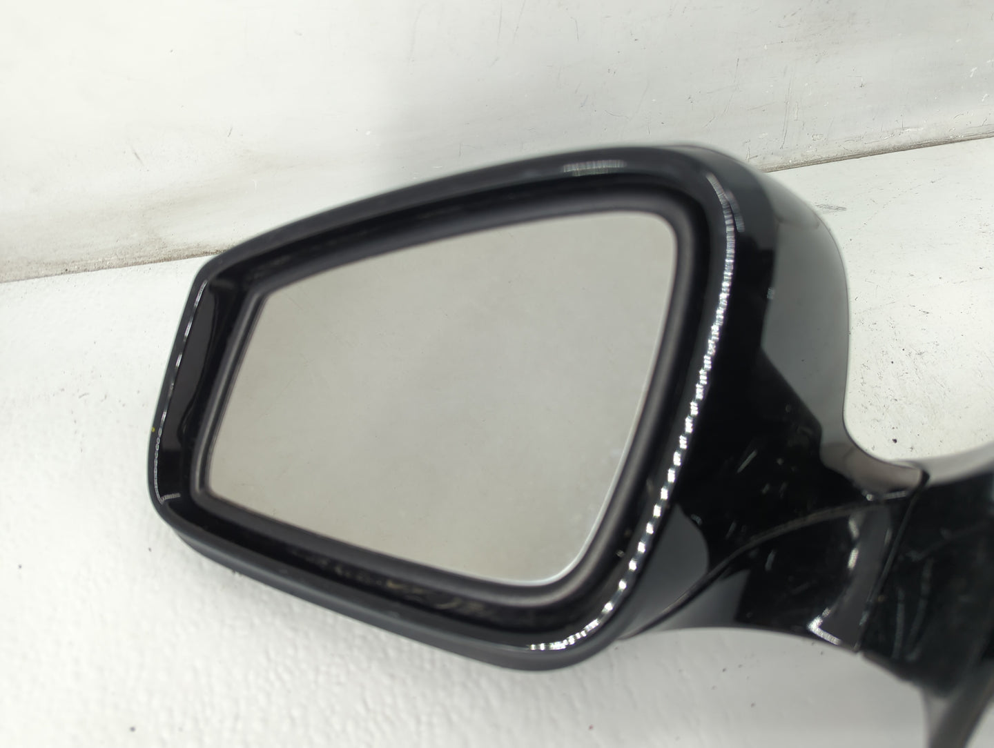 2011-2012 Bmw 535i Driver Side View Mirror - Left Door Mirror OEM Used - Oemusedautoparts1.com