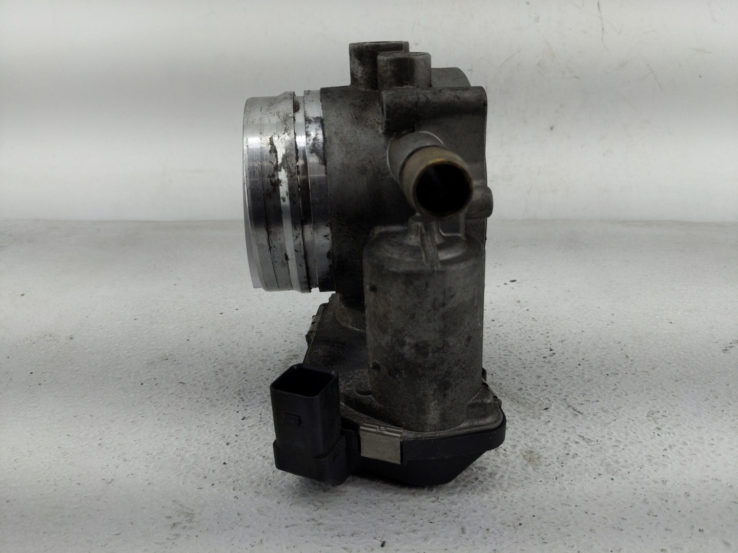 2010-2017 Bmw 535i Throttle Body P/N:1354 7597871-01 A2C53356724 Fits Fits 2010 2011 2012 2013 2014 2015 2016 2017 2018 2019