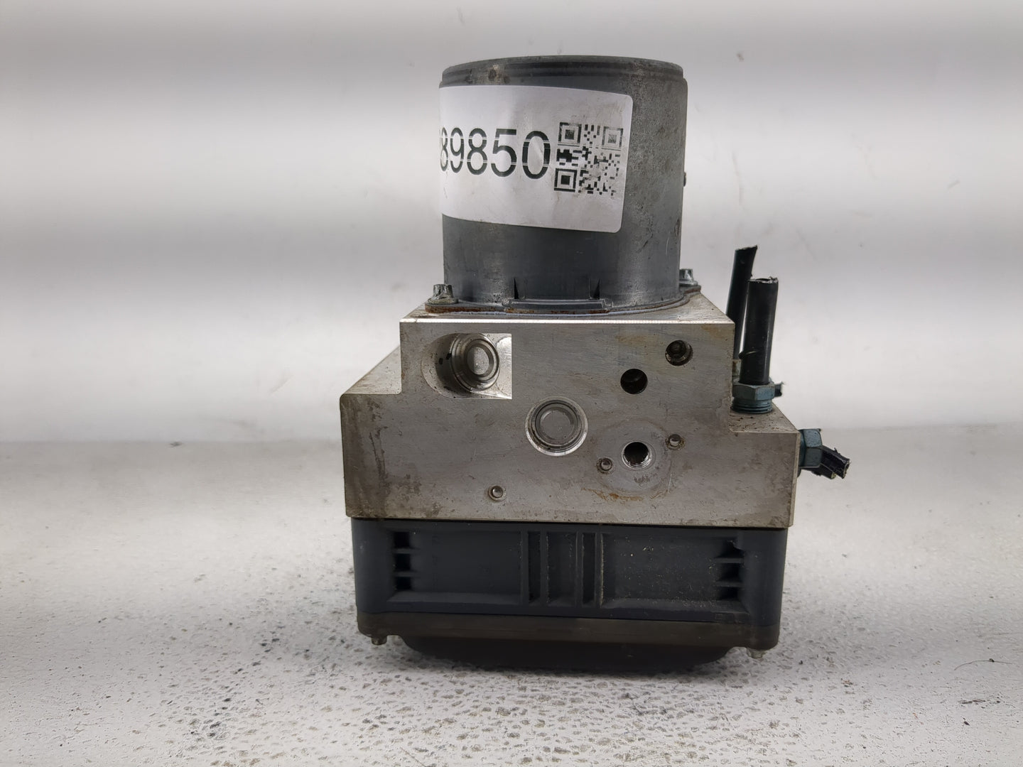 2011-2012 Bmw 535i ABS Pump Control Module Replacement P/N:DXC F10-4WD 3451 6799248-01 Fits Fits 2011 2012 OEM Used Auto Par