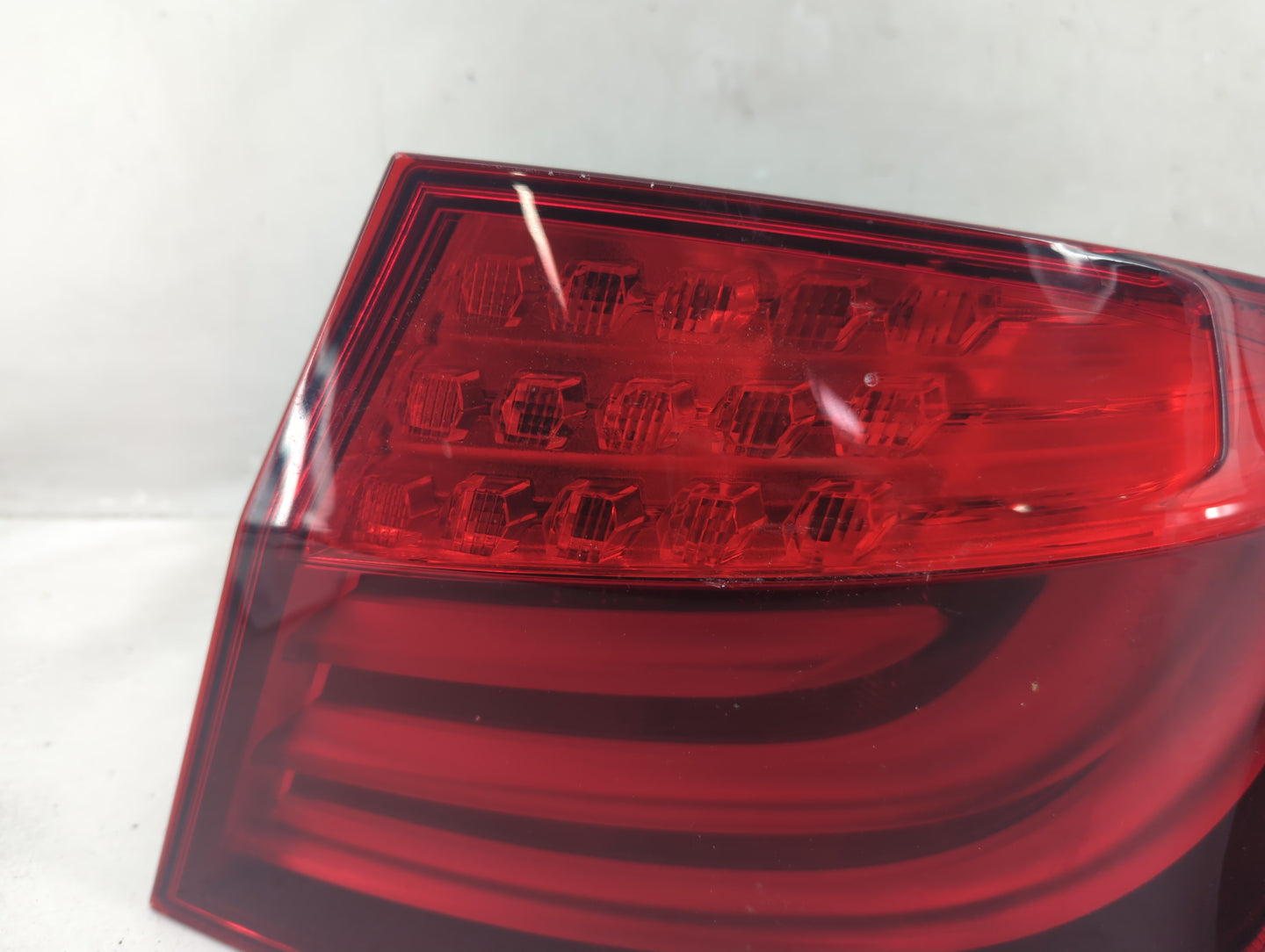 2011-2013 Bmw 535i Tail Light Assembly Passenger Right OEM P/N:173462-02 Fits Fits 2011 2012 2013 OEM Used Auto Parts - Oemu