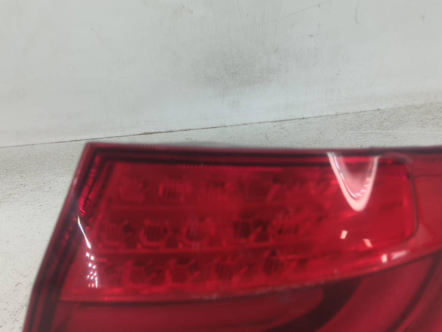2011-2013 Bmw 535i Tail Light Assembly Passenger Right OEM P/N:173462-02 Fits Fits 2011 2012 2013 OEM Used Auto Parts - Oemu