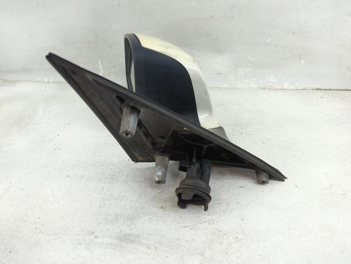 2011-2012 Bmw 535i Driver Side View Mirror - Left Door Mirror OEM Used - Oemusedautoparts1.com