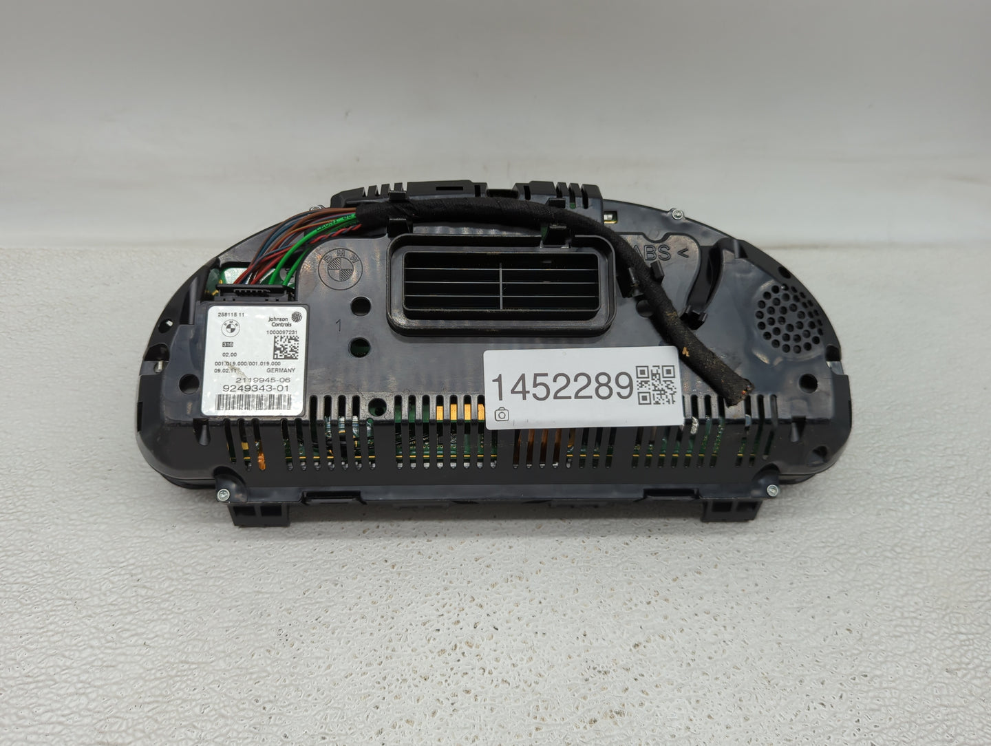 2011 Bmw 535i Instrument Cluster Speedometer Gauges P/N:9249343-01 2119945-06, 25811511, 1000097231 Fits OEM Used Auto Parts
