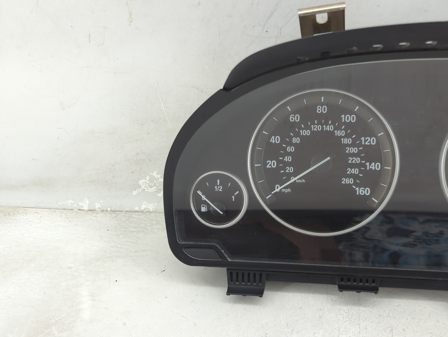 2011 Bmw 535i Instrument Cluster Speedometer Gauges P/N:9249343-01 2119945-06, 25811511, 2000102182 Miles:121K Fits OEM Used