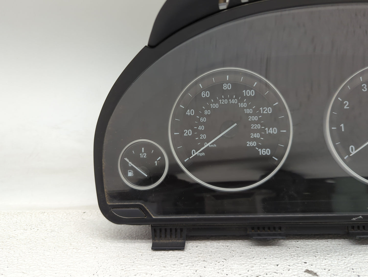 2011 Bmw 535i Instrument Cluster Speedometer Gauges P/N:9249343-01 2119945-06, 3000093495, 25811511 Fits OEM Used Auto Parts