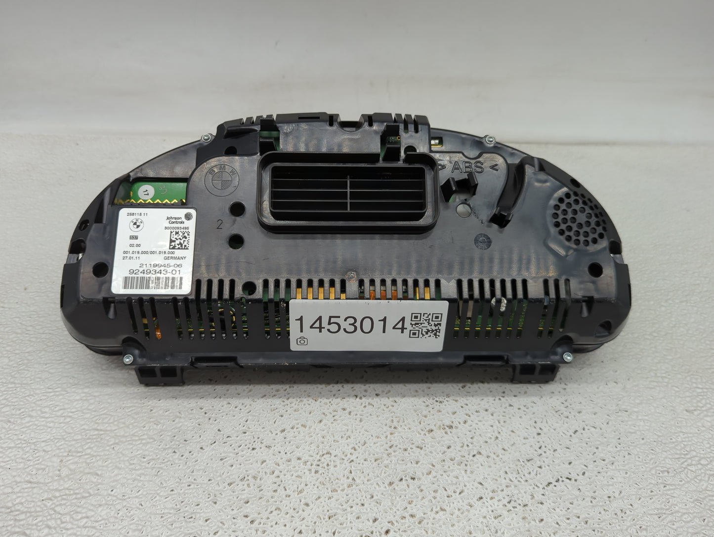 2011 Bmw 535i Instrument Cluster Speedometer Gauges P/N:9249343-01 2119945-06, 3000093495, 25811511 Fits OEM Used Auto Parts